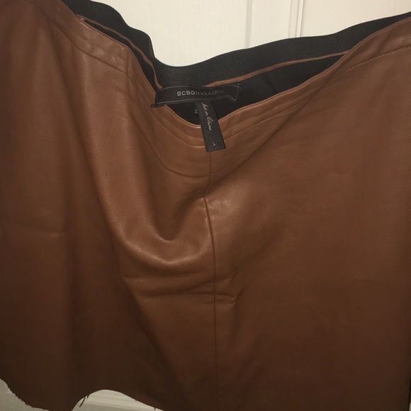 Vegan leather mini skirt. - Picture 2 of 3